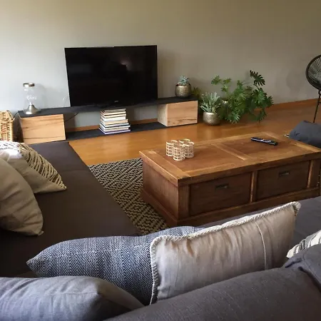 Gaestehaus In Bargteheide, 3 Sz, 1-8 Personen, Ruhige Und Zentrale Lage Feriehus