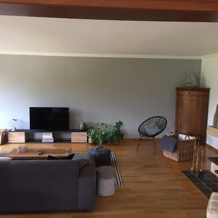 Gaestehaus In Bargteheide, 3 Sz, 1-8 Personen, Ruhige Und Zentrale Lage