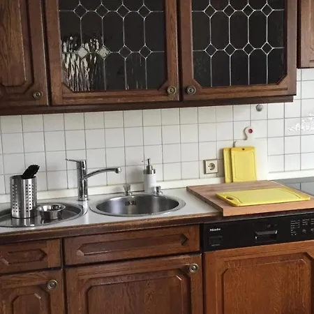 Gaestehaus In Bargteheide, 3 Sz, 1-8 Personen, Ruhige Und Zentrale Lage