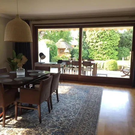 Gaestehaus In Bargteheide, 3 Sz, 1-8 Personen, Ruhige Und Zentrale Lage Feriehus